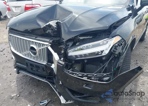 2018 Volvo Xc90 T8 z USA, uszkodzony, nr VIN YV4BR0PLXJ1380634
